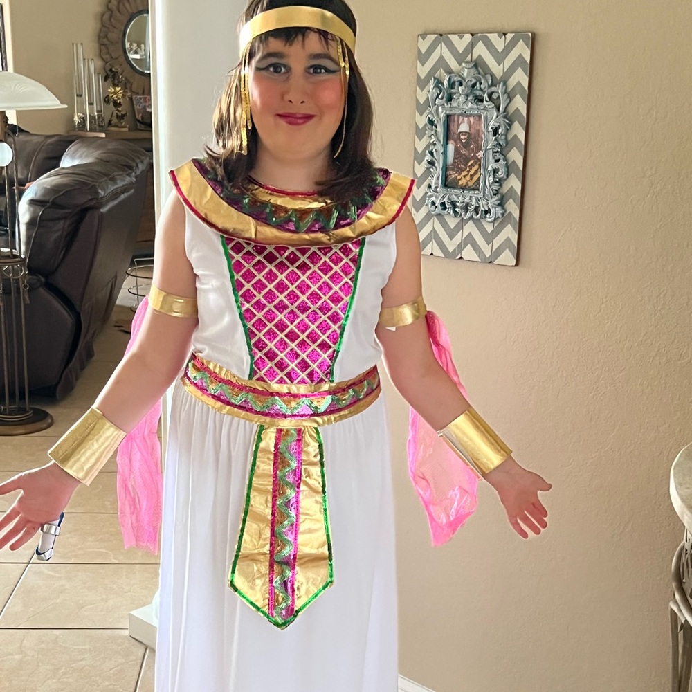 Cleopatra / Egyptian Queen Costume – Girls Size Large (Good Condition)